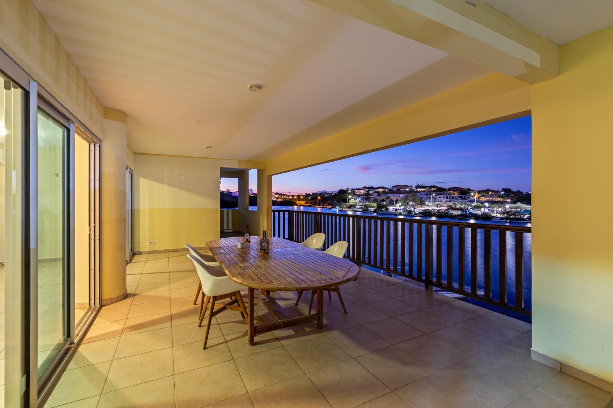 Droom Appartement Met Uitzicht Op De Jachthaven Ян-Тил Экстерьер фото